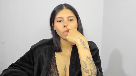 Snapshot of sweet_hann chatting on January 27, 2025, 1:59 am Hanna online show from January 27, 2025, 1:59 am