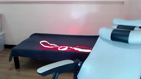 sophia daisy  online show from October 15, 2025, 12:44 am