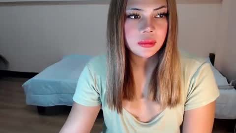 sophia daisy  online show from December 15, 2025, 11:42 pm