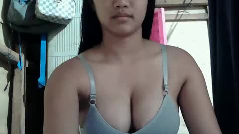 Snapshot of sweet_hazel25 chatting on February 7, 2026, 10:57 pm Hazel online show from February 7, 2026, 10:57 pm