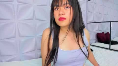 Lyn  online show from November 28, 2025, 7:38 pm