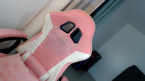 Jess online show from December 26, 2024, 1:21 pm