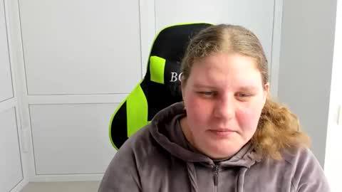 Karla online show from April 29, 2026, 9:46 am