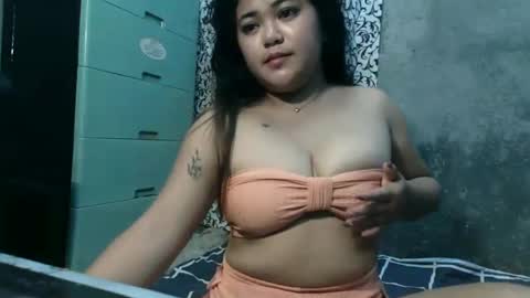 sweet_kelly11 online show from December 13, 2025, 11:43 pm