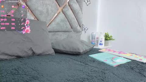 KhristieJoin The Fan Club online show from September 22, 2025, 2:02 am