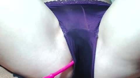 Kitten online show from March 12, 2026, 8:09 am