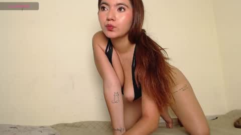 Fernanda independent model online show from April 19, 2026, 9:50 pm