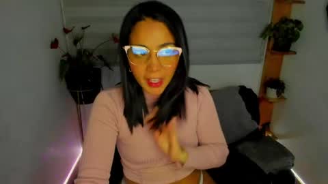 Lina online show from February 28, 2026, 3:29 am