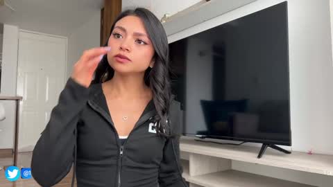 Snapshot of sweet_littleee chatting on September 30, 2025, 7:19 pm free private online show from September 30, 2025, 7:19 pm