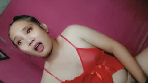 Snapshot of sweet_lover5 chatting on January 2, 2025, 1:19 pm SWEET LOVE online show from January 2, 2025, 1:19 pm