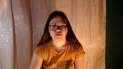 Snapshot of sweet_loverxxx chatting on September 23, 2025, 4:32 pm Dimple online show from September 23, 2025, 4:32 pm