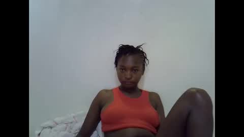 Snapshot of sweet_lunaz chatting on October 28, 2025, 11:03 am sweet_lunaz online show from October 28, 2025, 11:03 am