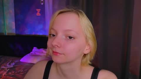 Snapshot of sweet_lynx chatting on May 18, 2026, 5:19 pm Lana online show from May 18, 2026, 5:19 pm