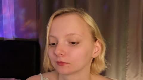 Snapshot of sweet_lynx chatting on May 31, 2026, 5:20 pm Lana online show from May 31, 2026, 5:20 pm