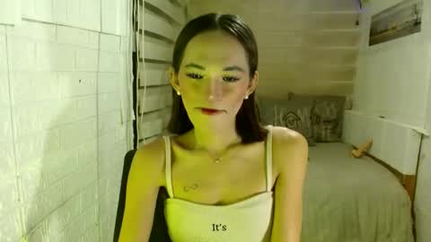 Snapshot of sweet_marry143 chatting on November 22, 2025, 11:15 pm marry online show from November 22, 2025, 11:15 pm