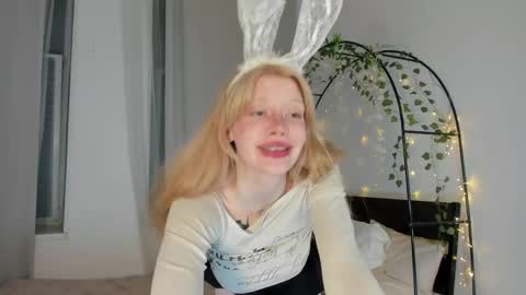 Snapshot of sweet_melissa133 chatting on May 21, 2026, 9:33 pm Melissa. Join me on Fansly link in social medias online show from May 21, 2026, 9:33 pm