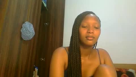 Snapshot of sweet_melod chatting on February 23, 2026, 3:48 am Linda online show from February 23, 2026, 3:48 am