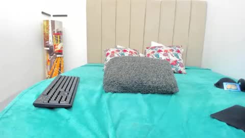 Snapshot of sweet_milky_ chatting on February 18, 2025, 3:32 pm sweet_milky_ online show from February 18, 2025, 3:32 pm