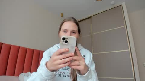 Sofi online show from March 11, 2025, 6:43 am