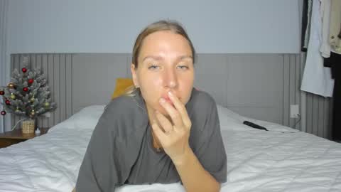 Sofi online show from December 23, 2025, 10:02 am