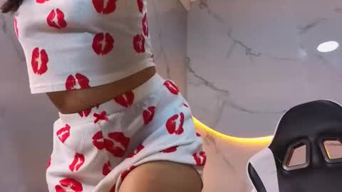 Snapshot of sweet_morita_tx chatting on December 20, 2025, 8:49 pm Live 1500am 2100pm online show from December 20, 2025, 8:49 pm