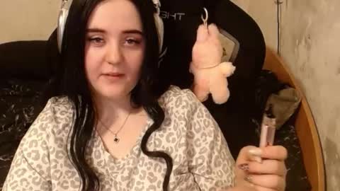 sweet_my_dream online show from October 6, 2025, 3:20 pm