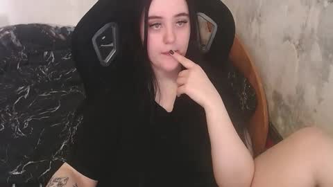 sweet_my_dream online show from March 13, 2026, 12:01 pm