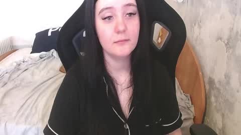 sweet_my_dream online show from April 16, 2026, 11:00 am