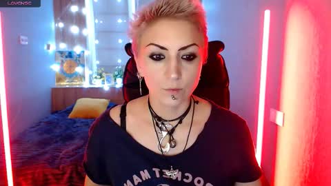 sweet_n_strong online show from November 30, 2025, 12:31 pm