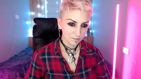 sweet_n_strong online show from December 19, 2025, 8:10 am