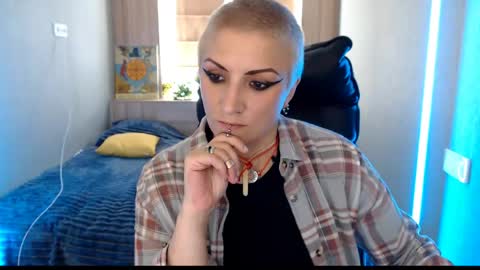 sweet_n_strong online show from May 27, 2026, 11:51 am