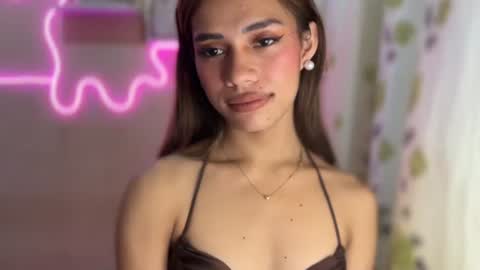 sweet_nikki03 online show from September 24, 2025, 9:29 pm