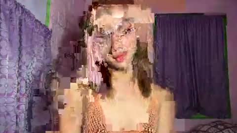 Snapshot of sweet_nikki03 chatting on June 10, 2026, 10:36 am sweet_nikki03 online show from June 10, 2026, 10:36 am