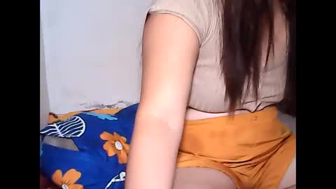 Snapshot of sweet_nipple chatting on February 12, 2026, 8:04 pm annie online show from February 12, 2026, 8:04 pm