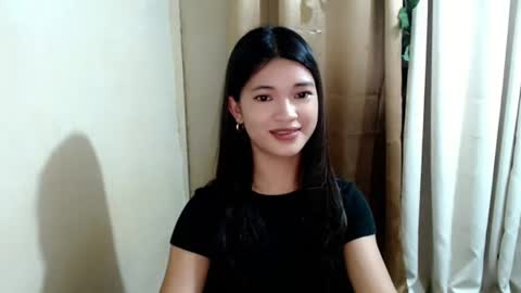 Snapshot of sweet_nylia chatting on July 19, 2026, 12:25 am sweet_nylia online show from July 19, 2026, 12:25 am