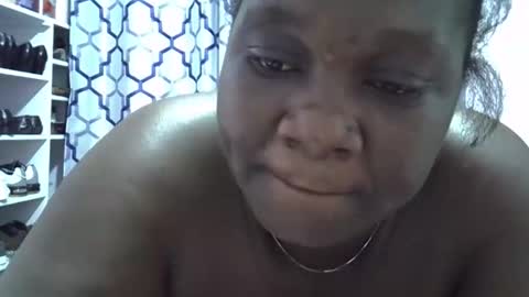 sweet_passion89 online show from December 18, 2025, 3:29 pm