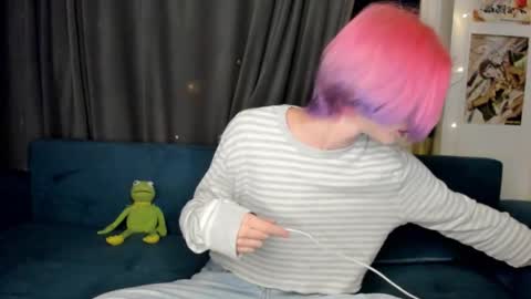 kira online show from October 6, 2025, 11:13 pm