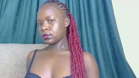 Snapshot of sweet_peachiee chatting on March 1, 2026, 11:29 pm sweet peachy online show from March 1, 2026, 11:29 pm