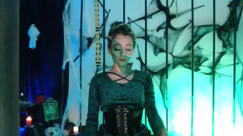 Snapshot of sweet_penny_ chatting on November 1, 2025, 12:01 am Penny online show from November 1, 2025, 12:01 am