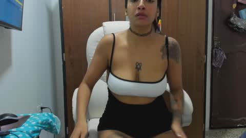 sweet_robyn online show from January 1, 2025, 7:41 am