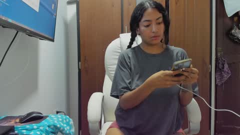 sweet_robyn online show from January 7, 2025, 10:08 pm