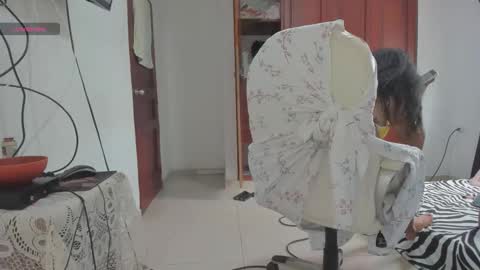 sweet_robyn online show from October 21, 2025, 8:20 pm