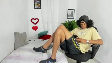 sweet_rose72 online show from May 15, 2026, 10:50 pm