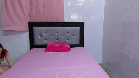 Snapshot of sweet_sensations3 chatting on January 3, 2025, 5:06 am sweet_sensations3 online show from January 3, 2025, 5:06 am