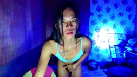 Zhienne online show from November 5, 2025, 3:34 pm