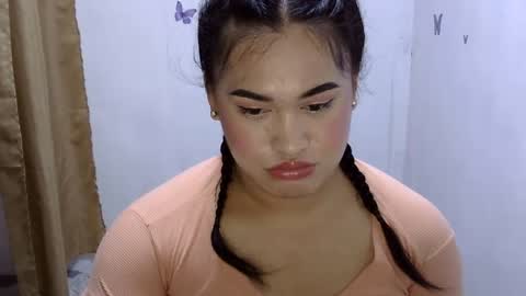 YOUR SWEET SHANTAL online show from March 7, 2025, 11:51 am