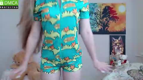 Jessika online show from June 24, 2026, 12:04 pm