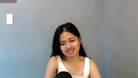 Leah online show from March 5, 2025, 1:39 pm
