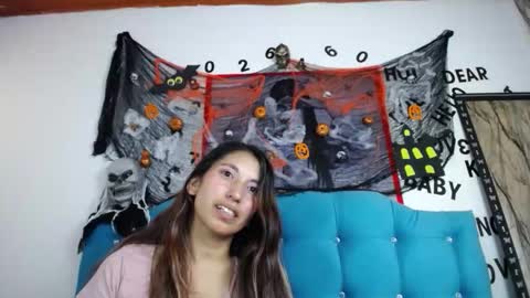 Adriana online show from October 5, 2025, 3:10 pm