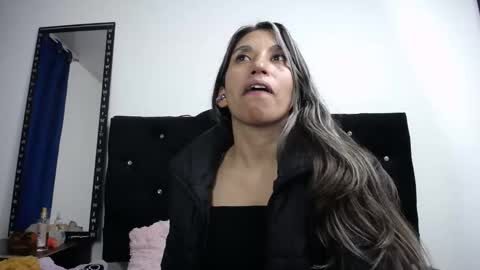 Snapshot of sweet_skylove_ chatting on June 9, 2026, 12:11 am Adriana online show from June 9, 2026, 12:11 am